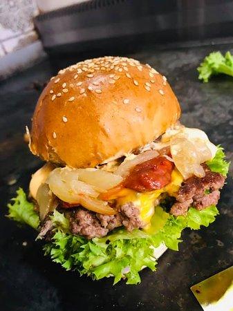 SKANDAL pizza & burger